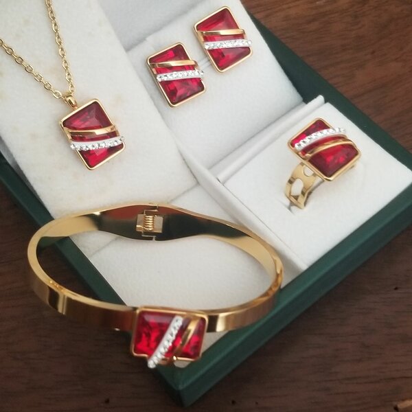 Ensemble de bijoux