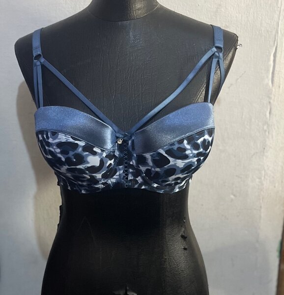 Ladies bra