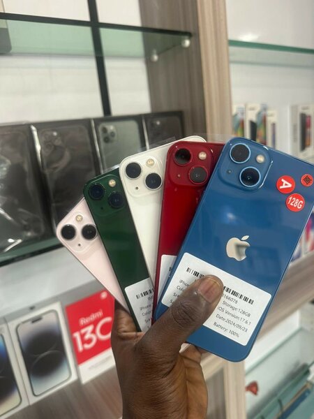 iPhone 13 - 128 Go