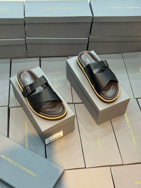 Sandales en cuir élégantes