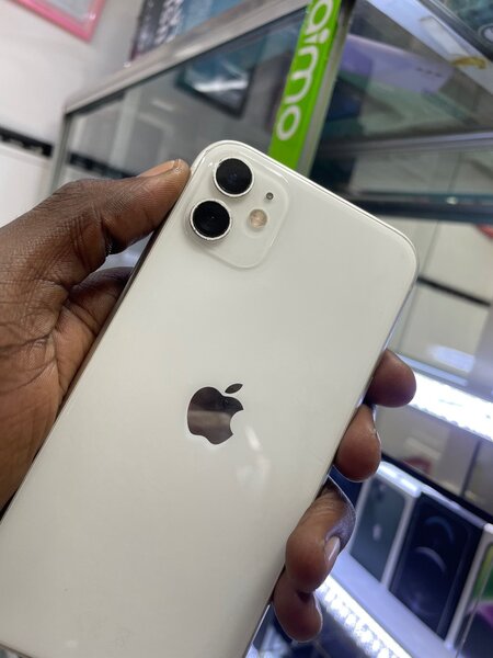 IPHONE 11 64GB