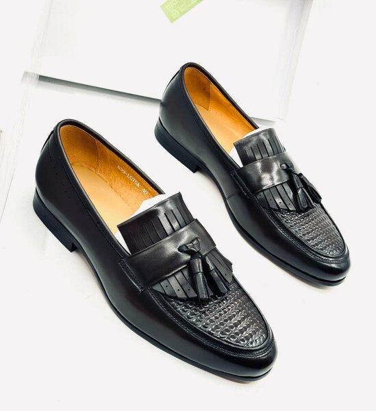 CLASSIC SHOES