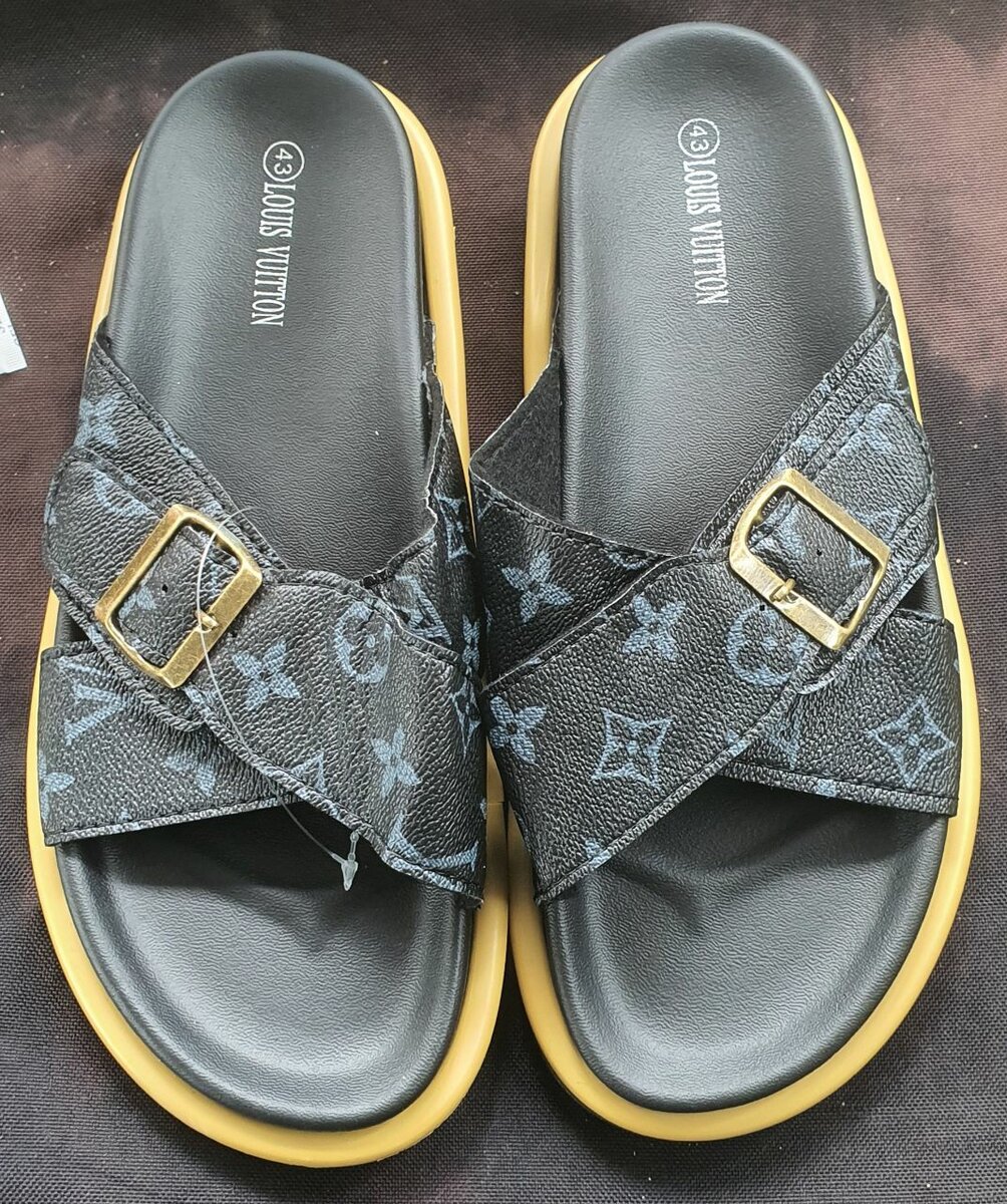 Sandales
