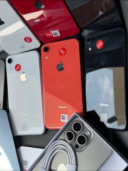 iPhone XR, 64gig