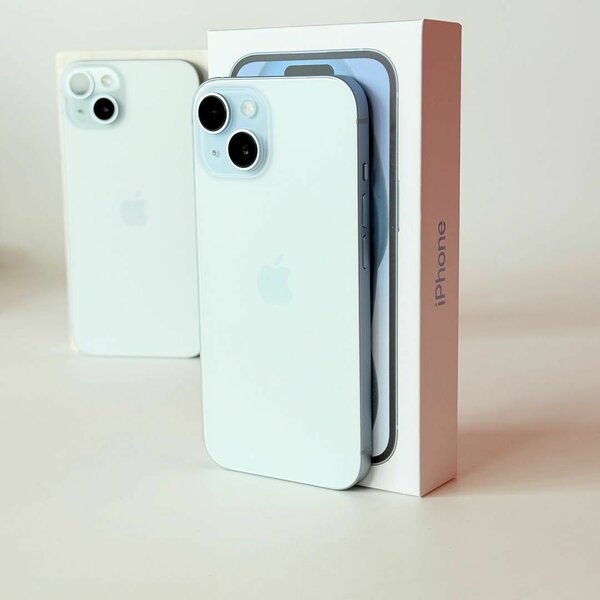 iPhone 15 128Go Blanc Neuf