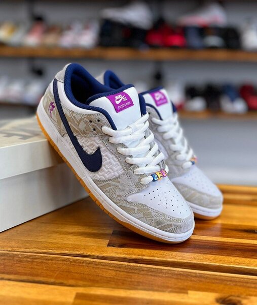 NIKE SB SHOES