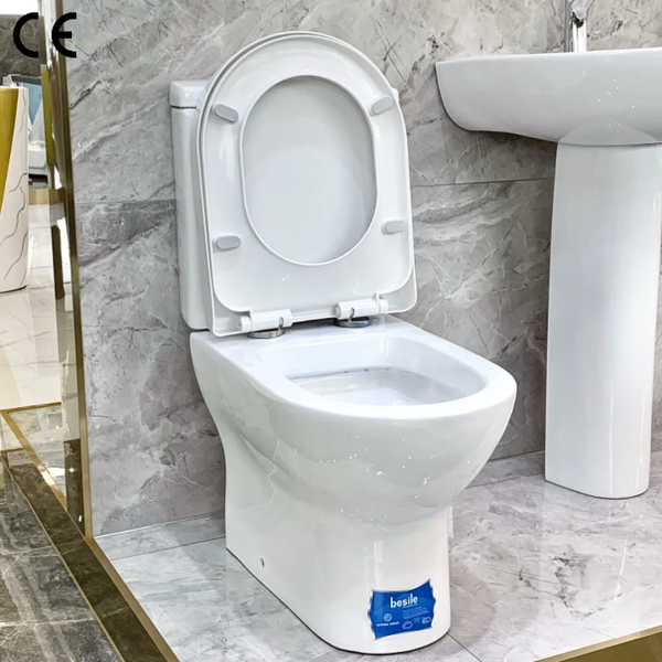 Toilette moderne en céramique
