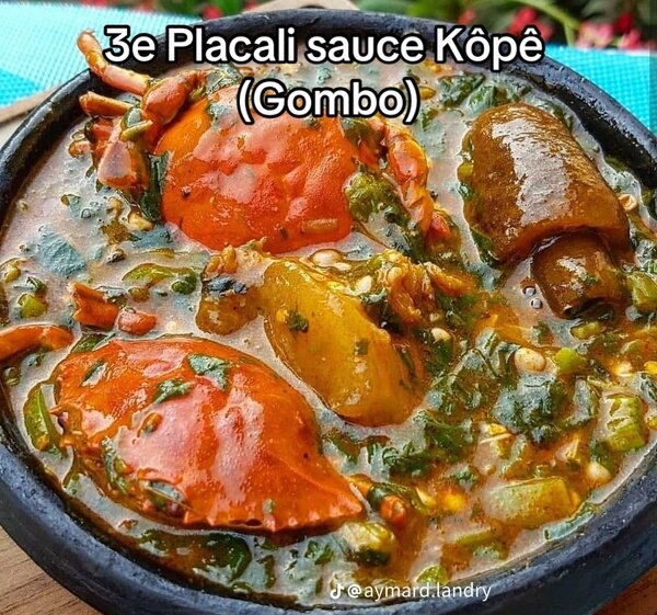 Plat africain Gombo épicé