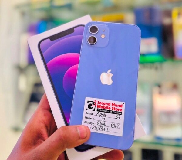 iPhone 12
