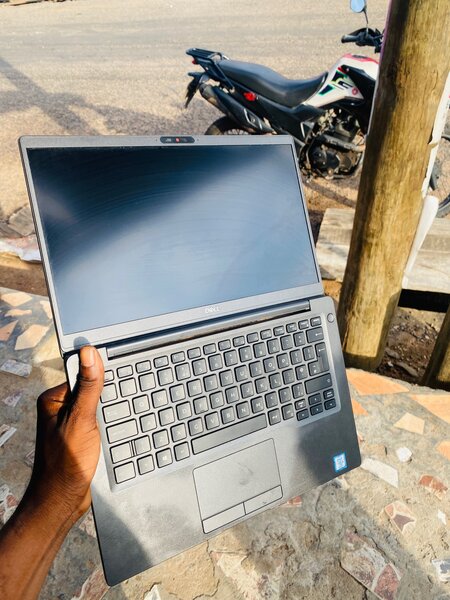 DELL LATTITUDE 7400