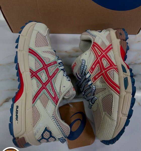 ASICS SNEAKER