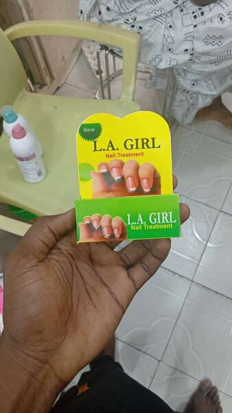 TRAITEMENT POUR LES ONGLES
