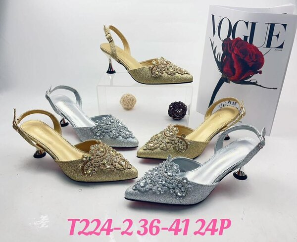 Heel shoe