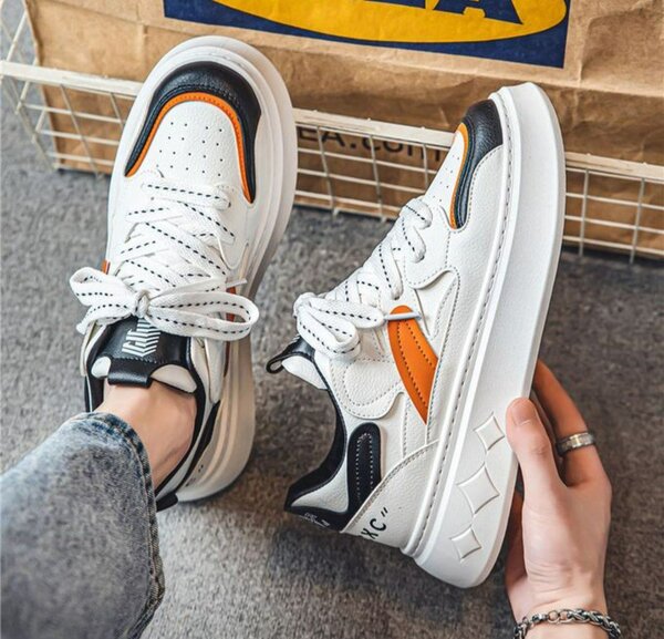 Casual shoes