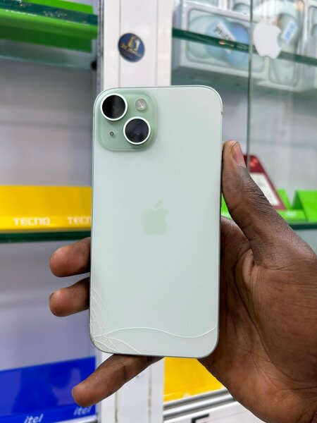 iPhone 15