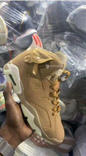 Chaussures Jordan 6