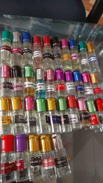 Perfume oil