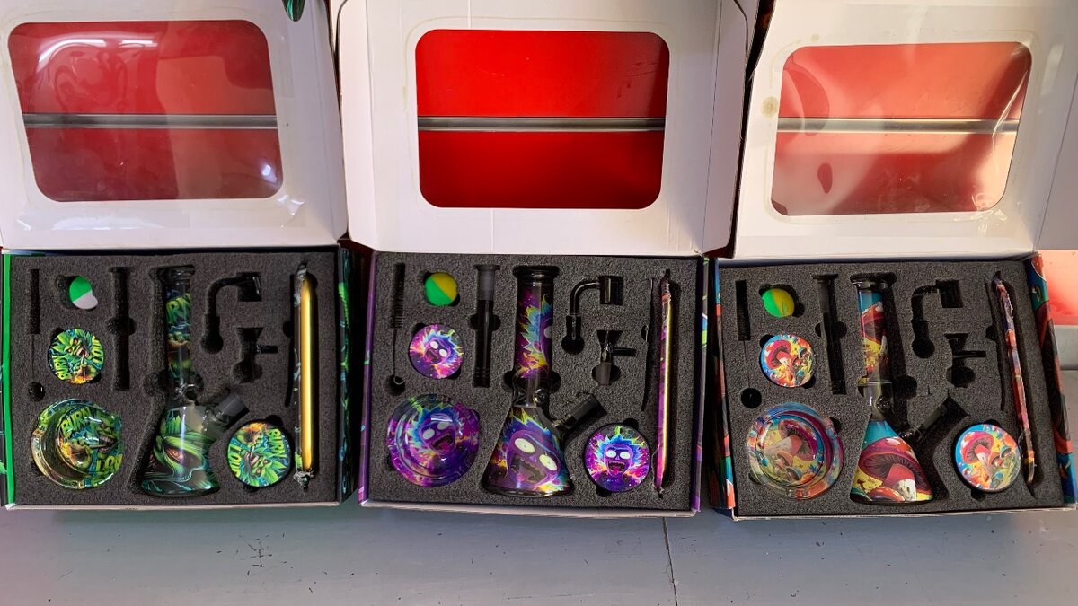 Smoking bong set