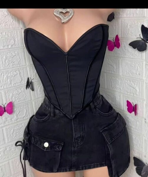 Corset noir élégant femme