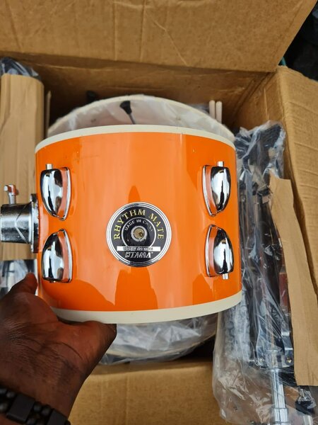 TAMA Rhythm Mate (semi pro)