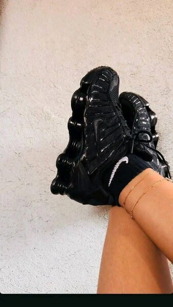 NIKE TN PLUS