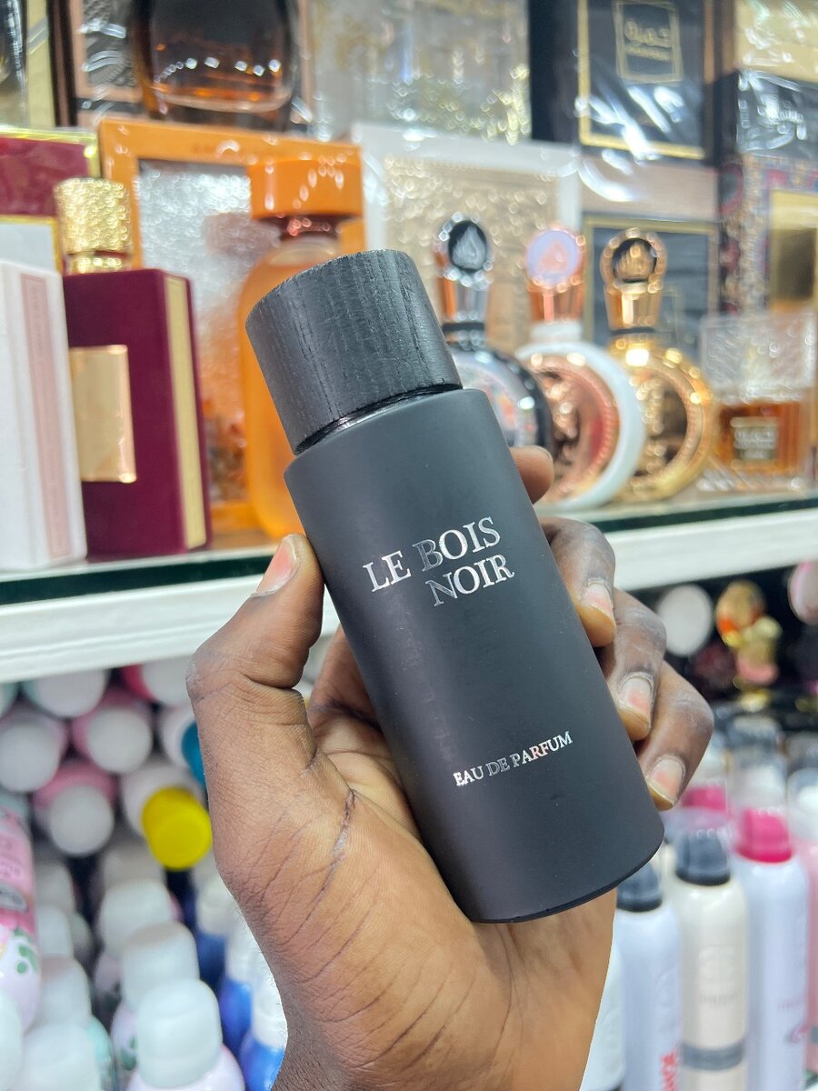 Parfum BOIS NOIR