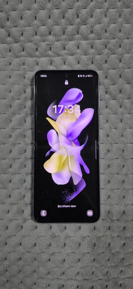 Samsung z flip 4