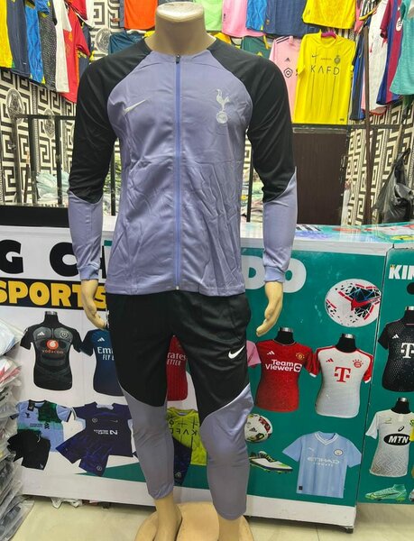 sports suit