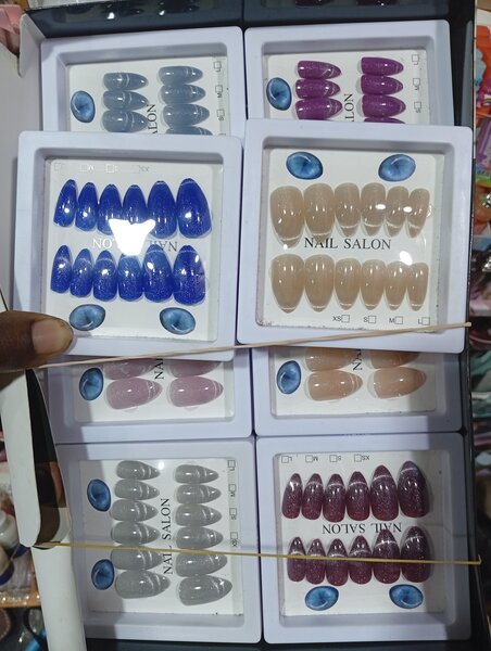 Ongles Glamour