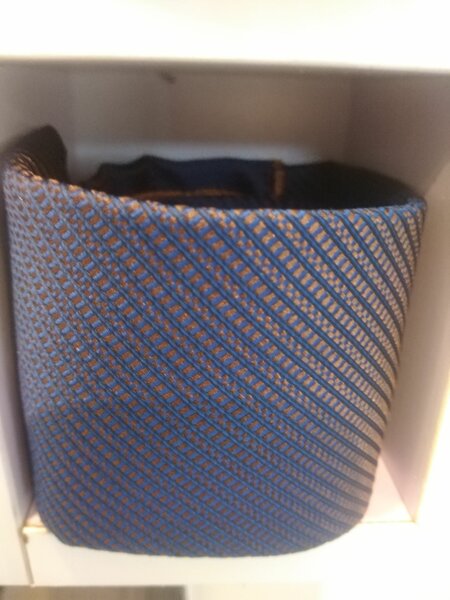 Flying ties