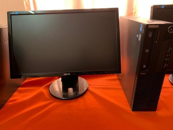 Ordinateur bureau tout en un
