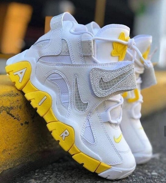 Sneaker
