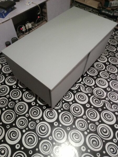 Floating cabinet