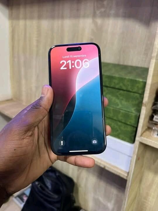 iPhone 128GB Noir