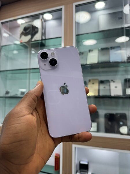 iPhone 14 Simple