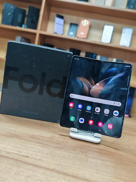 Samsung fold 4