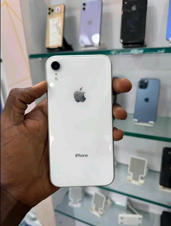 iPhone XR Blanc 64 Go