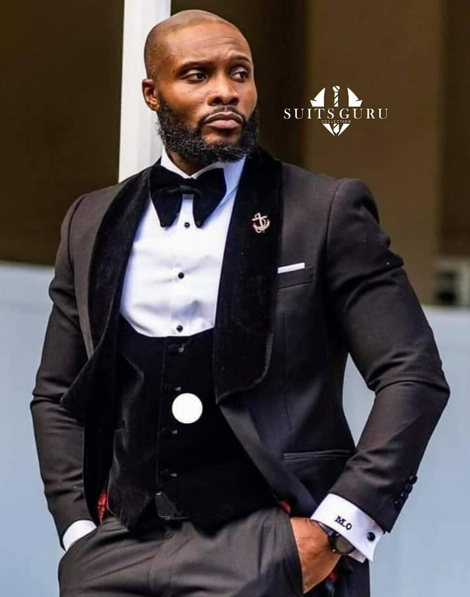Elegant men's suit 