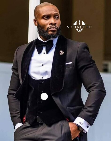Elegant men's suit 
