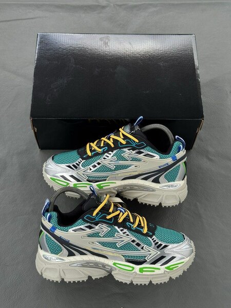 Sneakers multicolores tendance