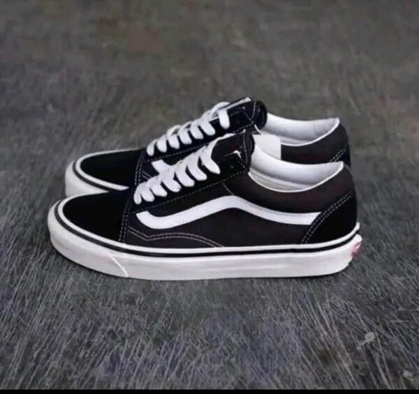 Vans off white