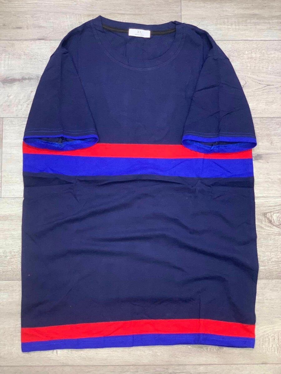 T-shirt bleu
