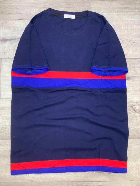 T-shirt bleu