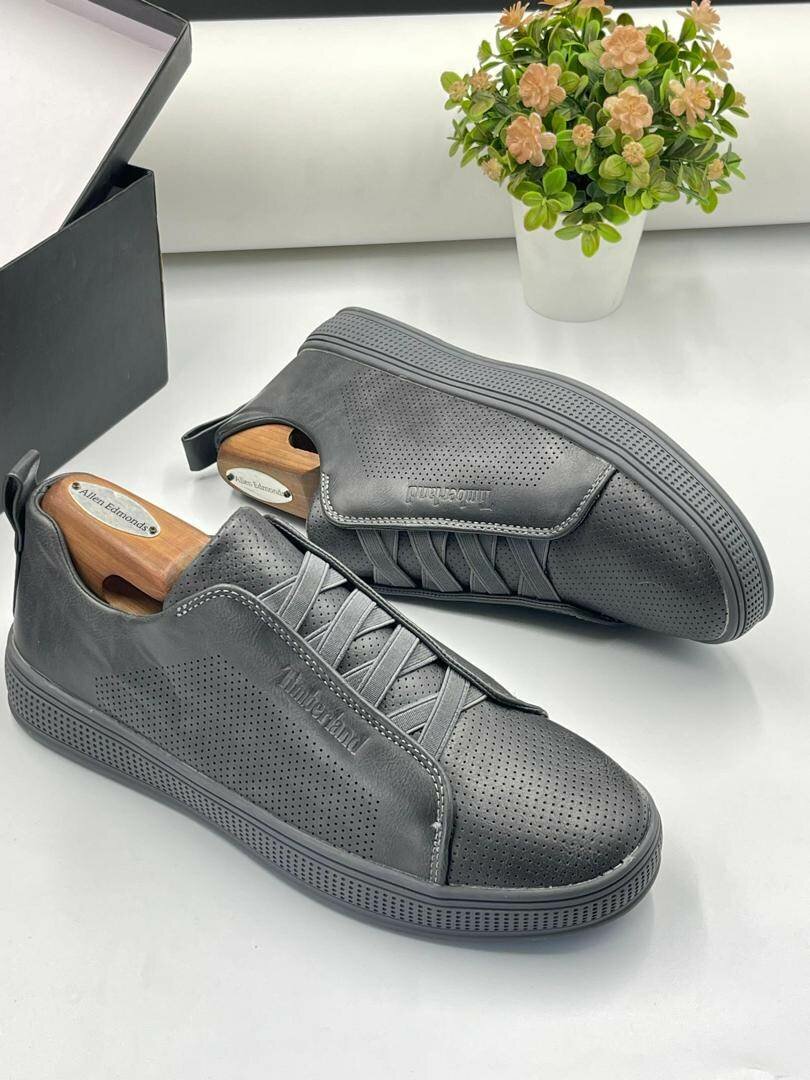 Fashion shoes