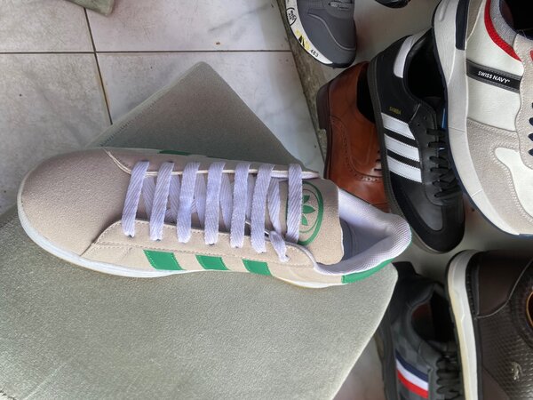Adidas campus
