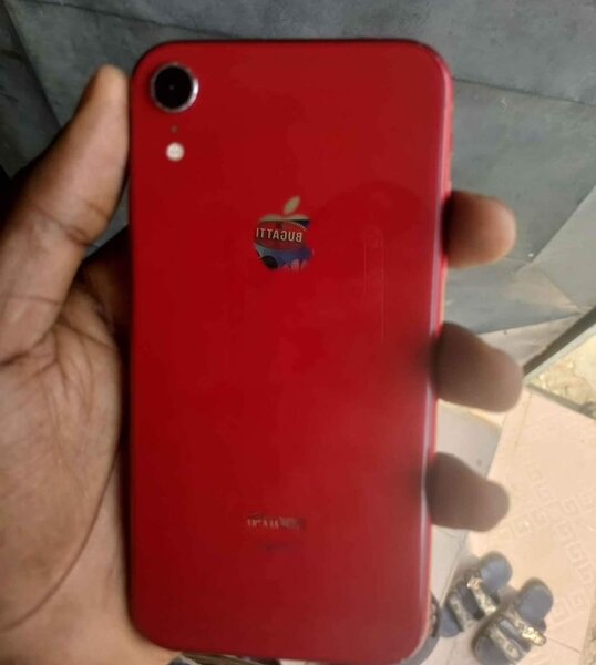 iPhone XR