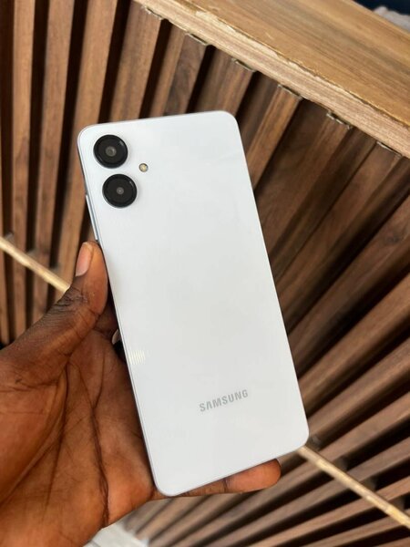 Samsung A06