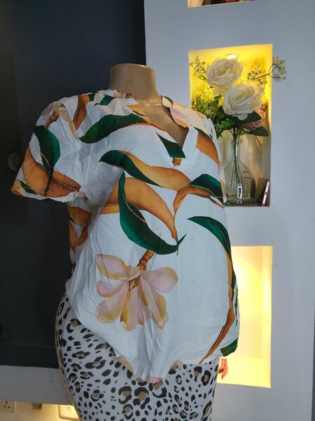 Ladies tops