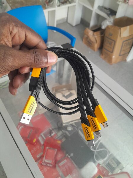 Câble USB 3-en-1 rapide