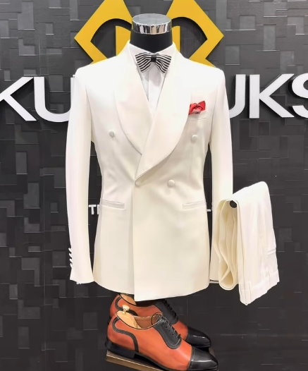  Suit